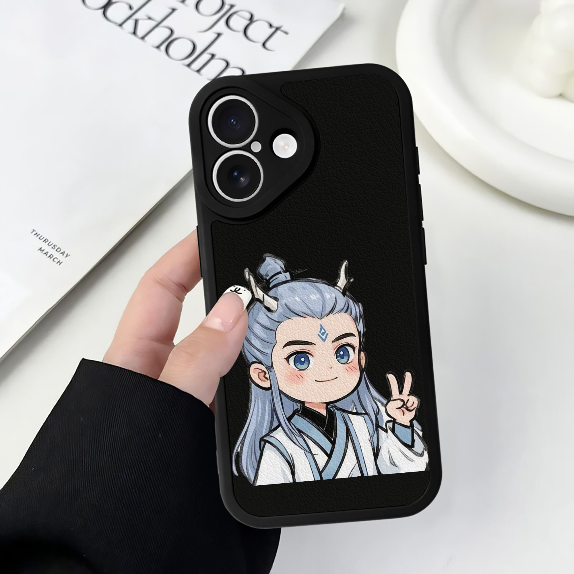 （画像用） Ne Zha 2 ナタ 魔童の大暴れ 【iPhone 16シリーズ対応】シリコンスマホケース（レザー調） 材質：シリコン